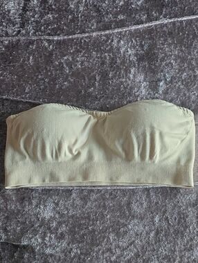 Angool Size M Wireless Strapless Bandeau Bra